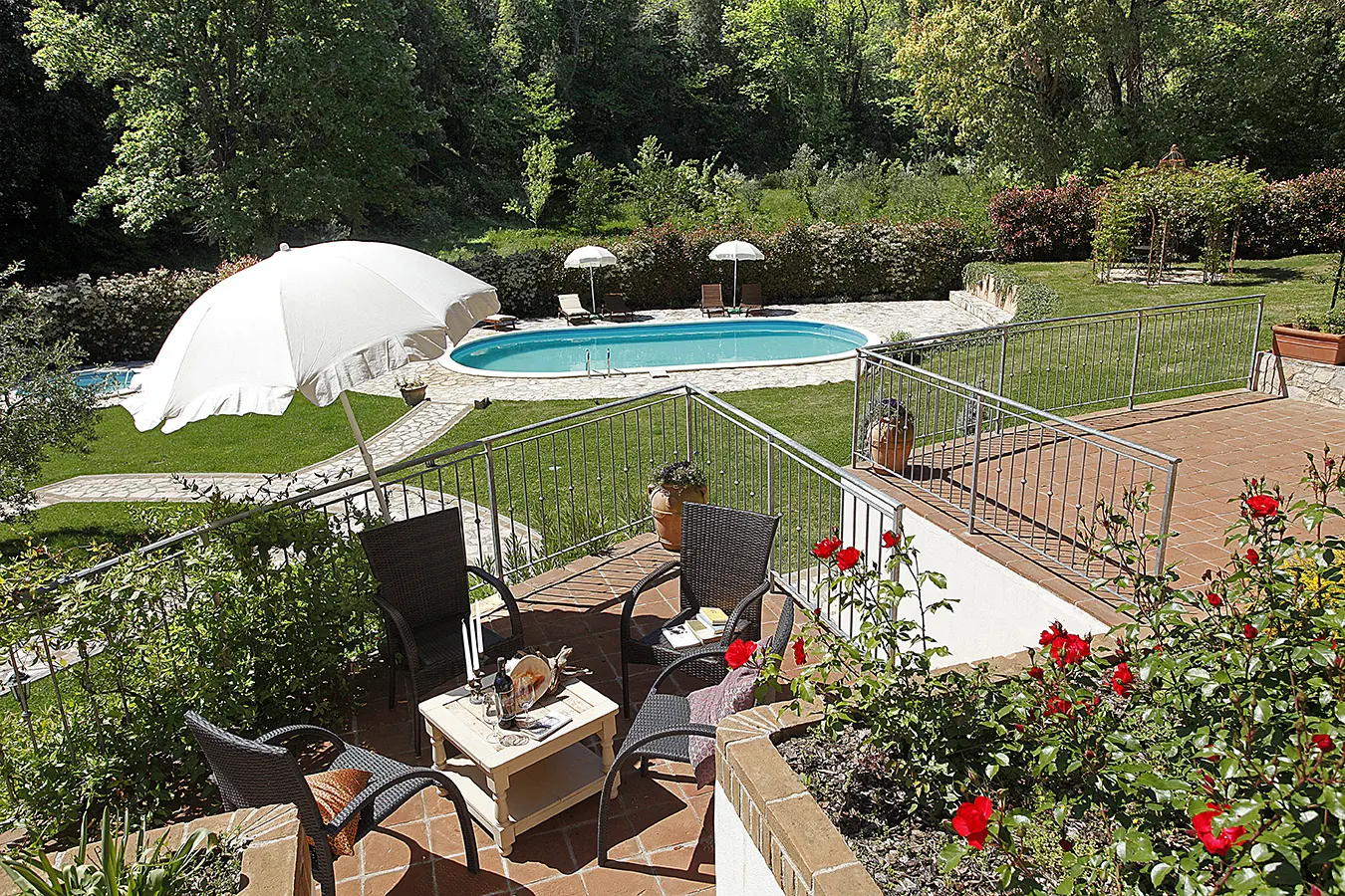02-02-torretta-patio-piscina-2