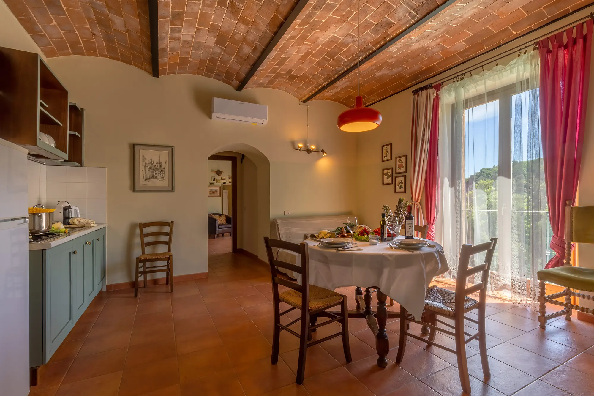 02-04-leccio-soggiorno-cucina-pranzo-1