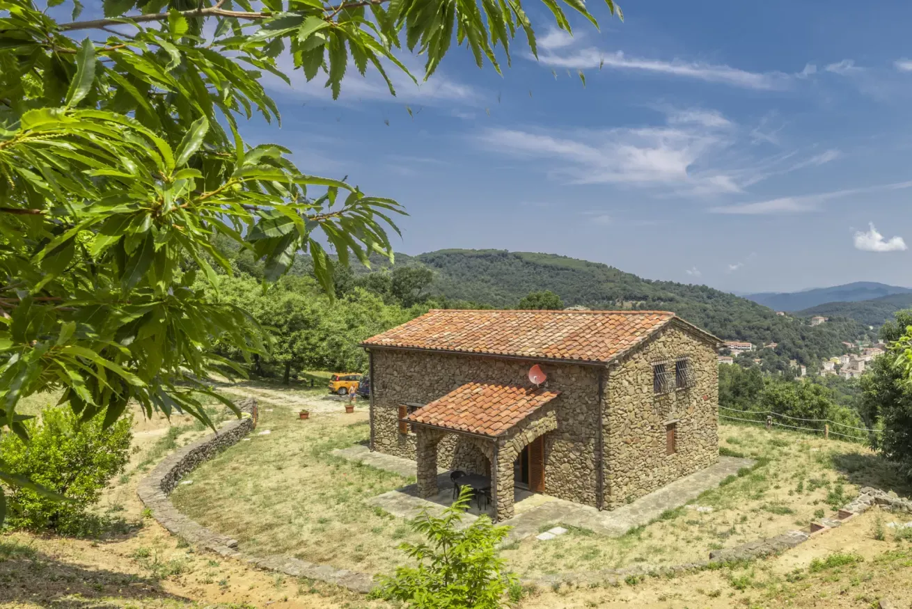 02-casetta-la-rossina-vista-panoramica-casa