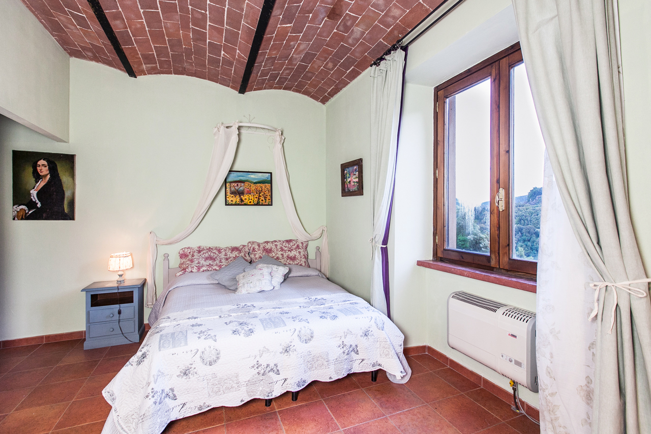 15-04-sughera-camera-matrimoniale-1