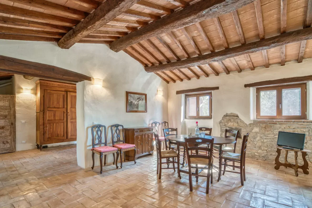 15-camberotti-soggiorno-pranzo